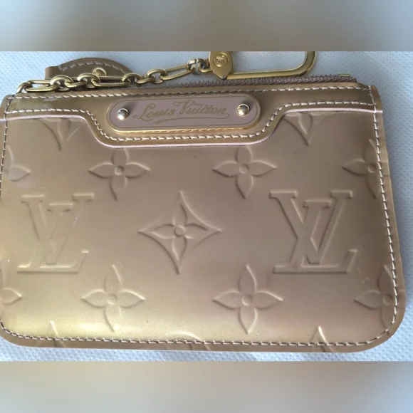 Louis Vuitton Vernis Key Pouch - Picture 2 of 6